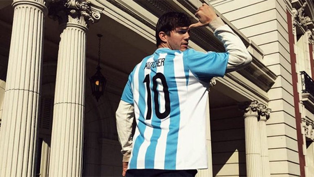 Ashton Kutcher con camiseta argentina