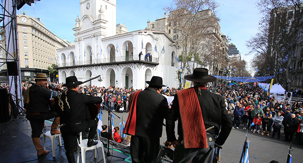 Bicentenario - festejos - Cabildo (NA)