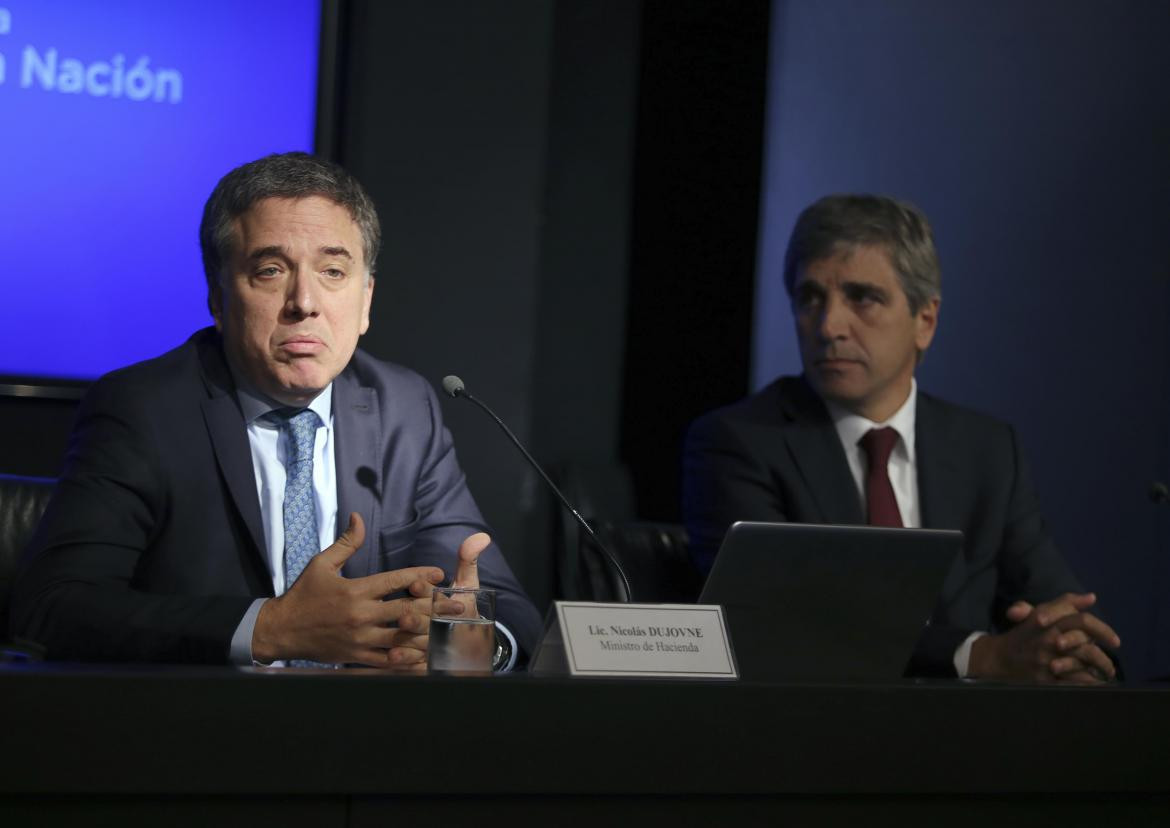 Conferencia de prensa de Nicolás Dujovne y Luis Caputo (NA)