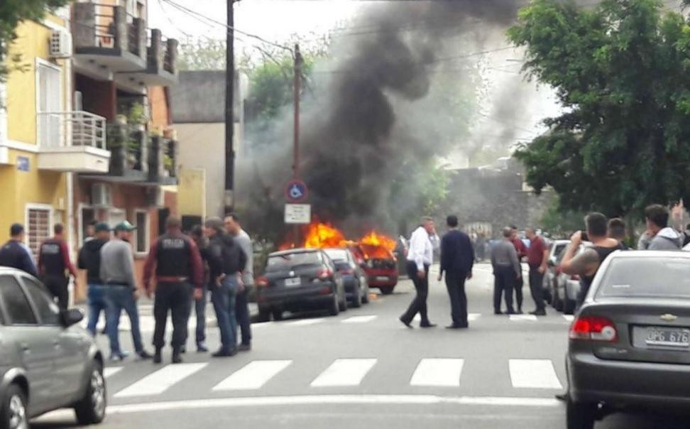 Robo, persecución y tiroteo en Liniers