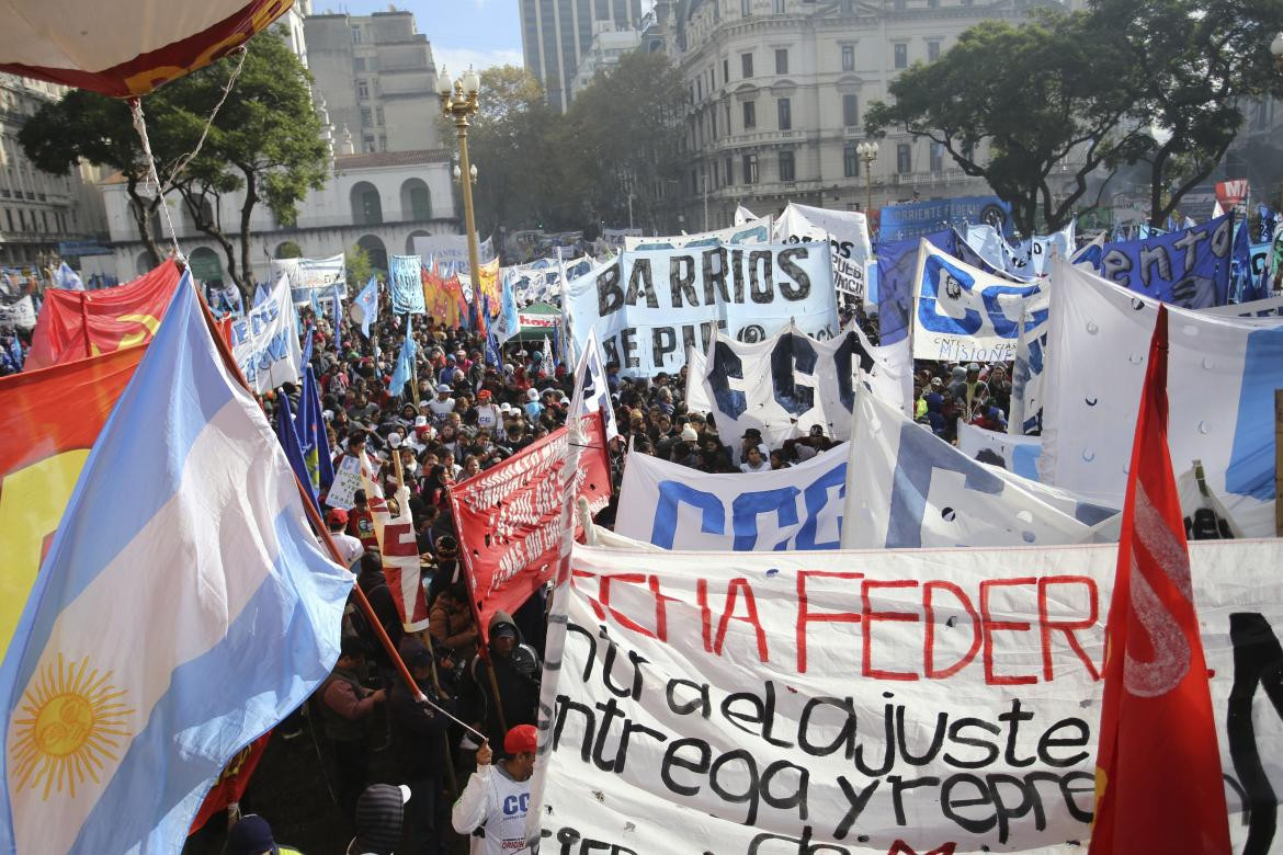 Marcha Federal en Plaza de Mayo, NA