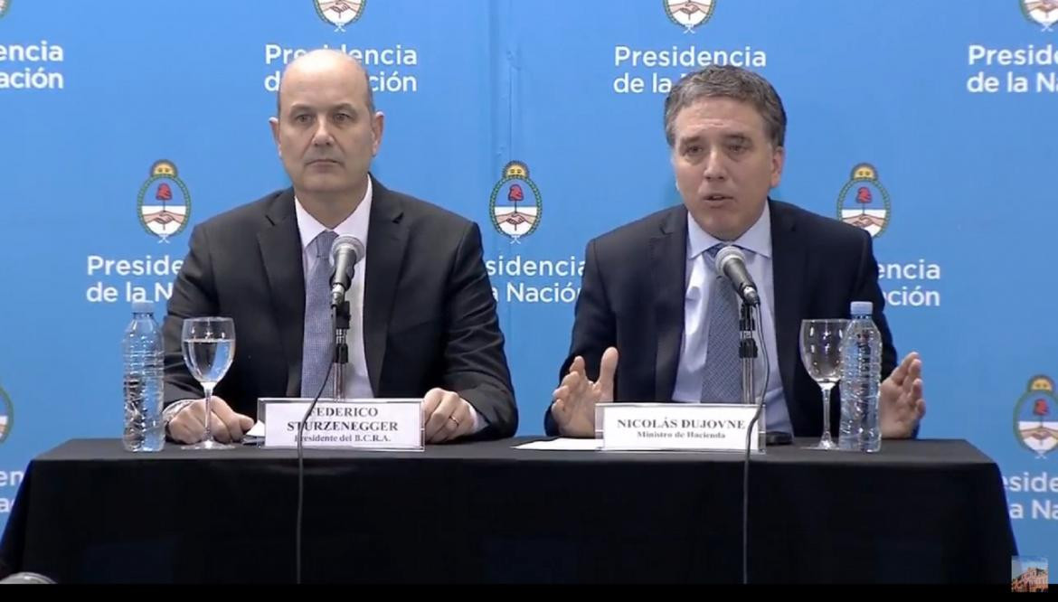 Federico Sturzenegger y Nicolás Dujovne, acuerdo con FMI