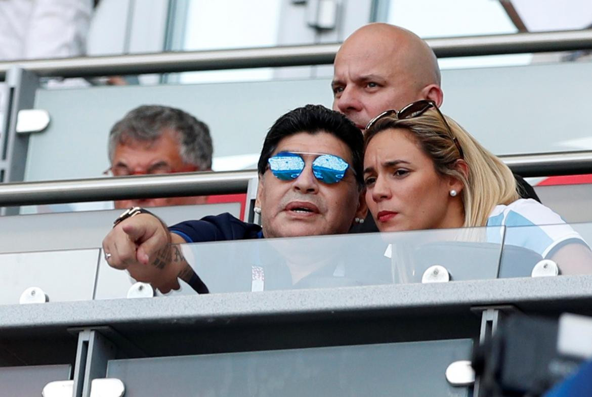 Diego Maradona y Rocío Oliva, Mundial Rusia 2018, Francia vs. Argentina, Reuters