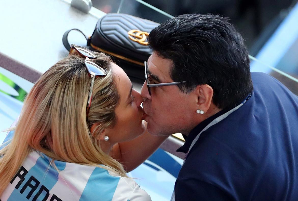 Diego Maradona y Rocío Oliva, Mundial Rusia 2018, Francia vs. Argentina, Reuters