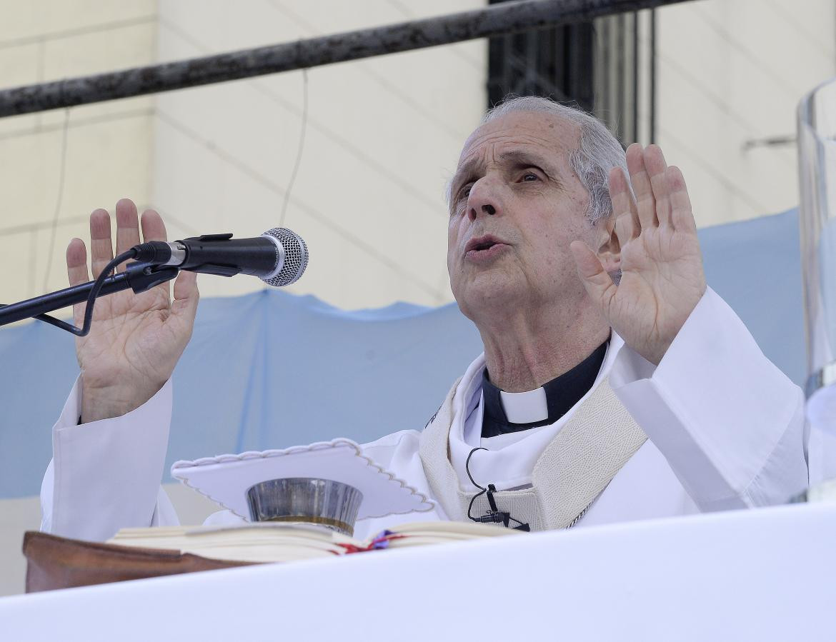 Iglesia, Mario Poli en San Cayetano, NA