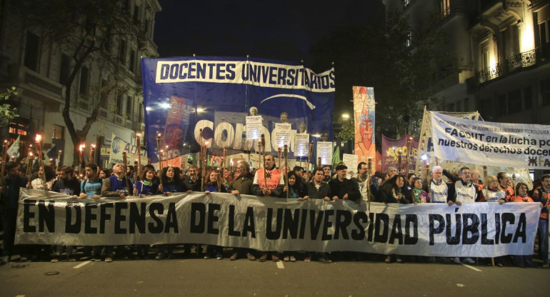Marcha de docentes universitarios (NA)