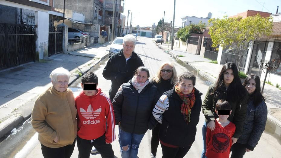 Alerta en Whatsapp en Lanús ante la inseguridad, Foto Guillermo Adami, Clarín