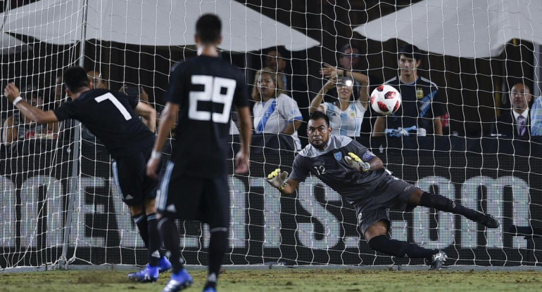 Amistoso: Gol de Argentina frente a Guatemala (Reuters)