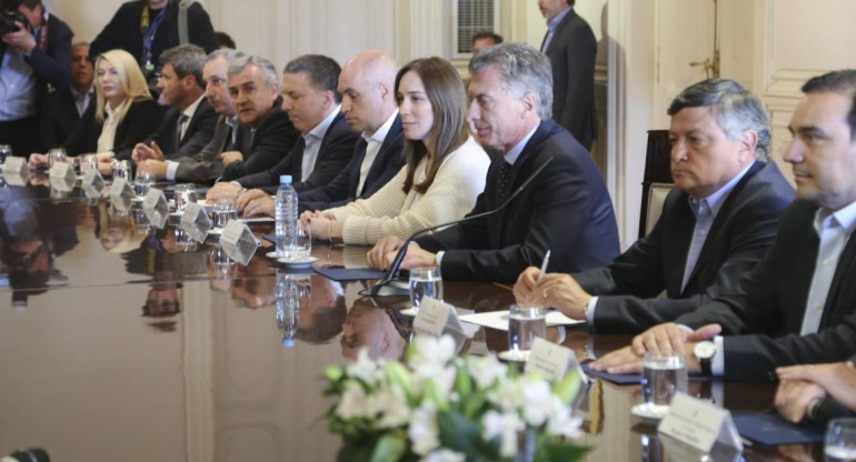 Reunión de Macri con Gobernadores en Casa Rosada - NA