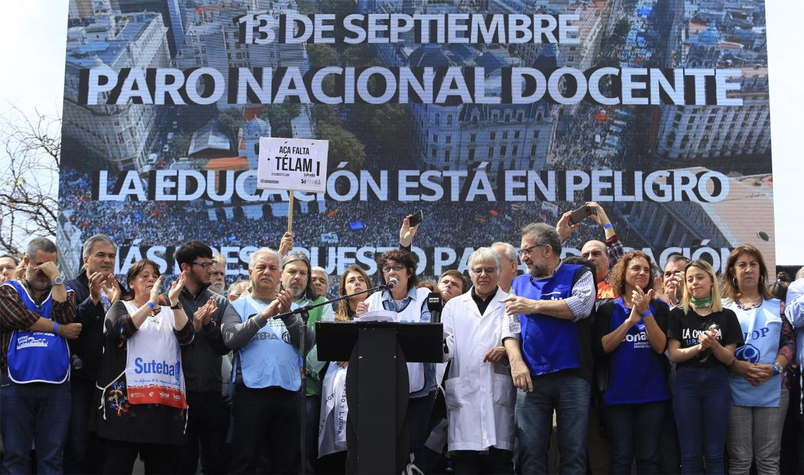 Paro docente - Marcha frente al Congreso (NA)