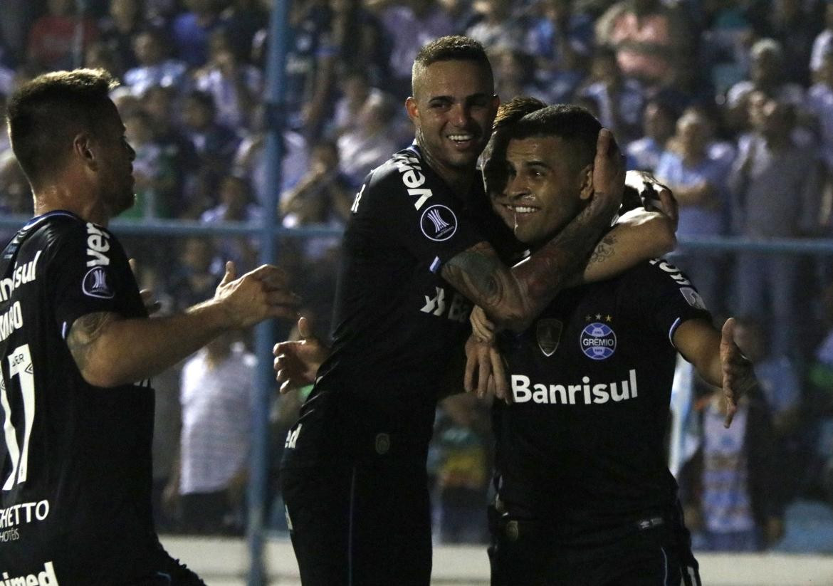 Festejo de Gremio ante Atlético Tucumán - Copa Libertadores (NA)