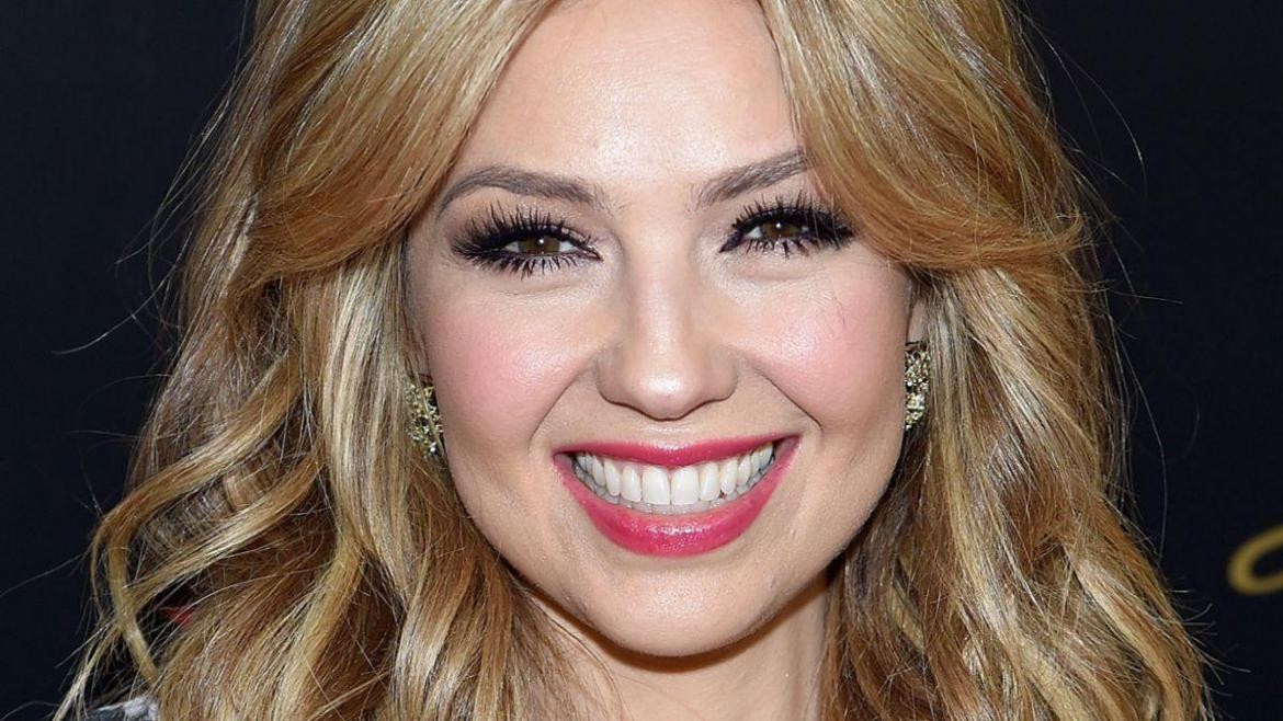 Thalia incendió Instagram con su escote ¿Pasó por el quirófano?