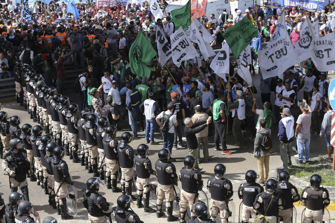 Paro y marcha CTA contra ajustes del Gobierno, 24-09-2018, Agencia NA