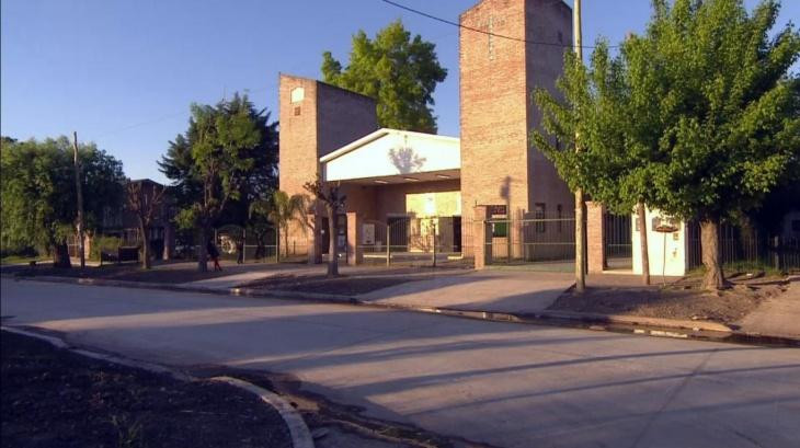 Colegio Pilar - polémica por polleras