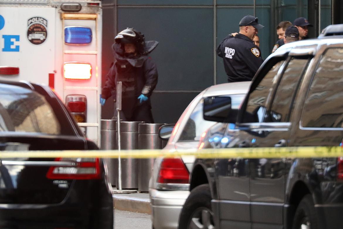 Evacuación del edificio Time Warner Center donde se emite CNN en EE.UU (Reuters)