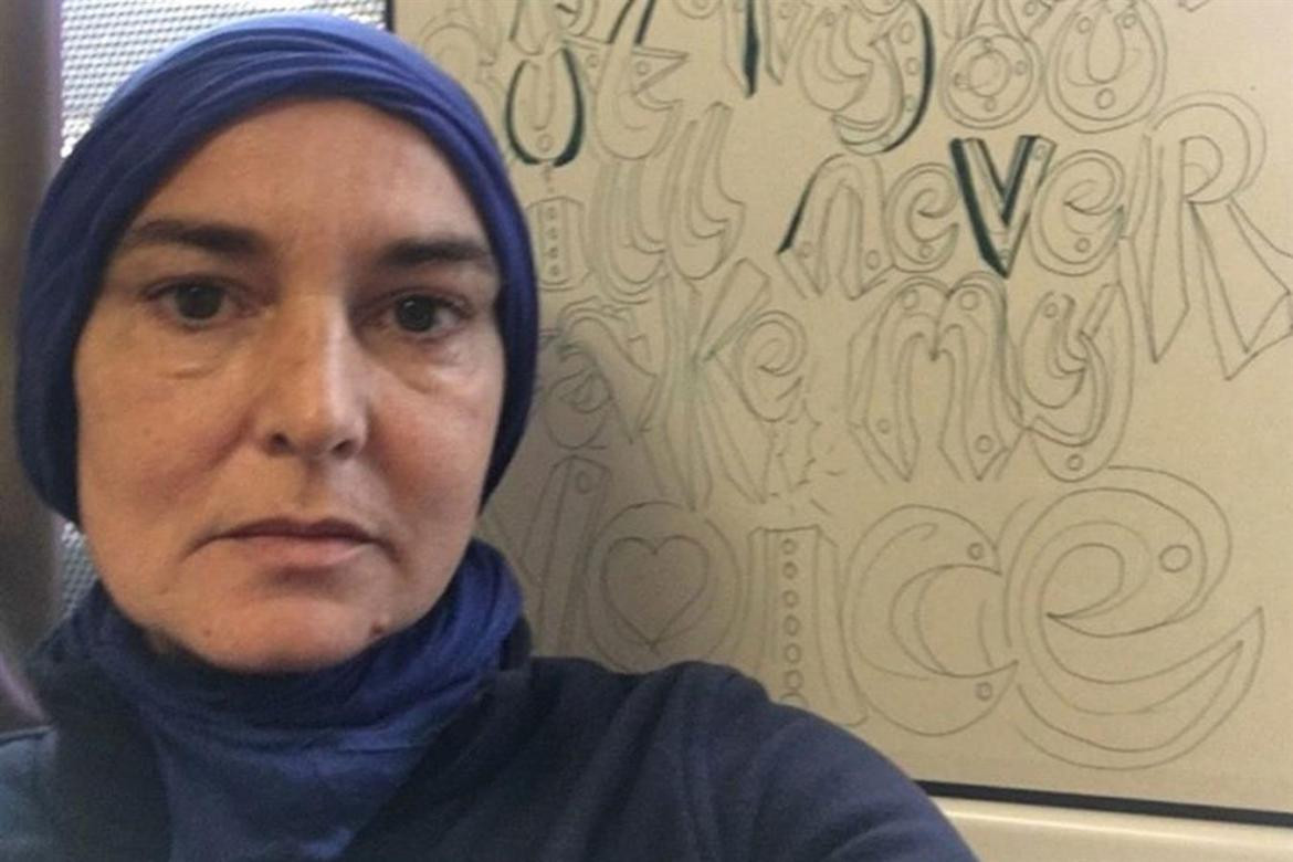 La cantante irlandesa Sinead Oconnor se convierte al Islam