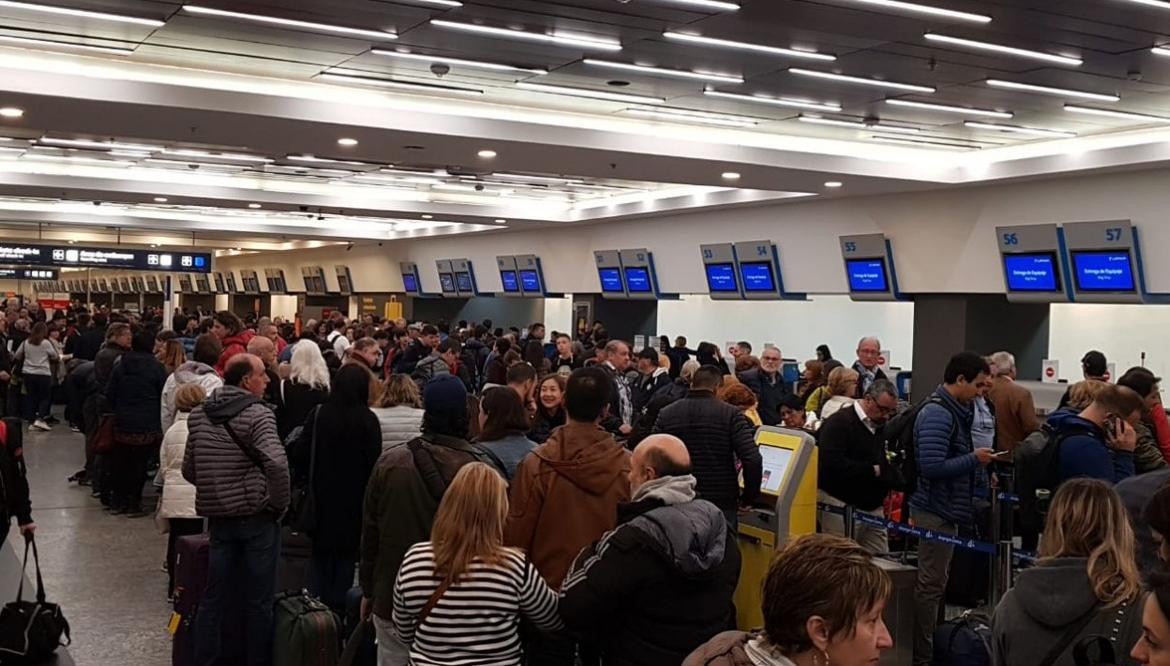 Demoras y cancelaciones en Aeroparque