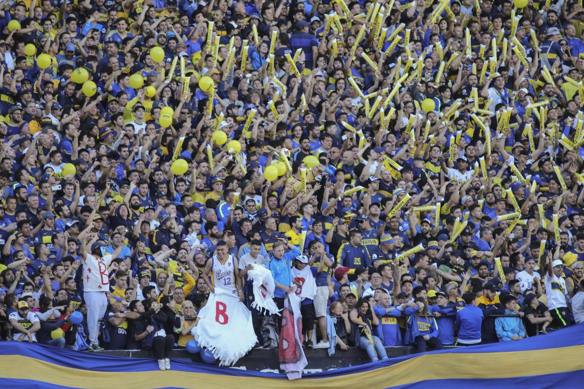 Hinchas de Boca en La Bombonera (NA)