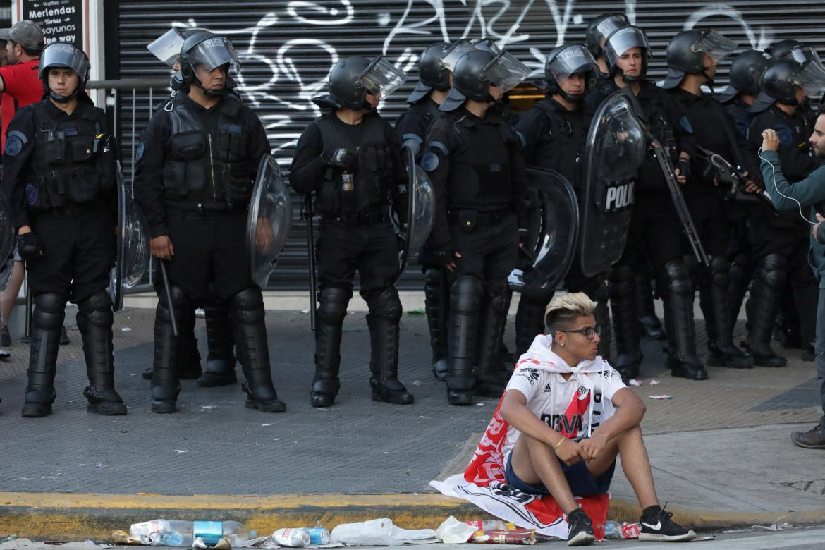 Policía en operativo de seguridad para la Superfinal de Copa Libertadores (Reuters)