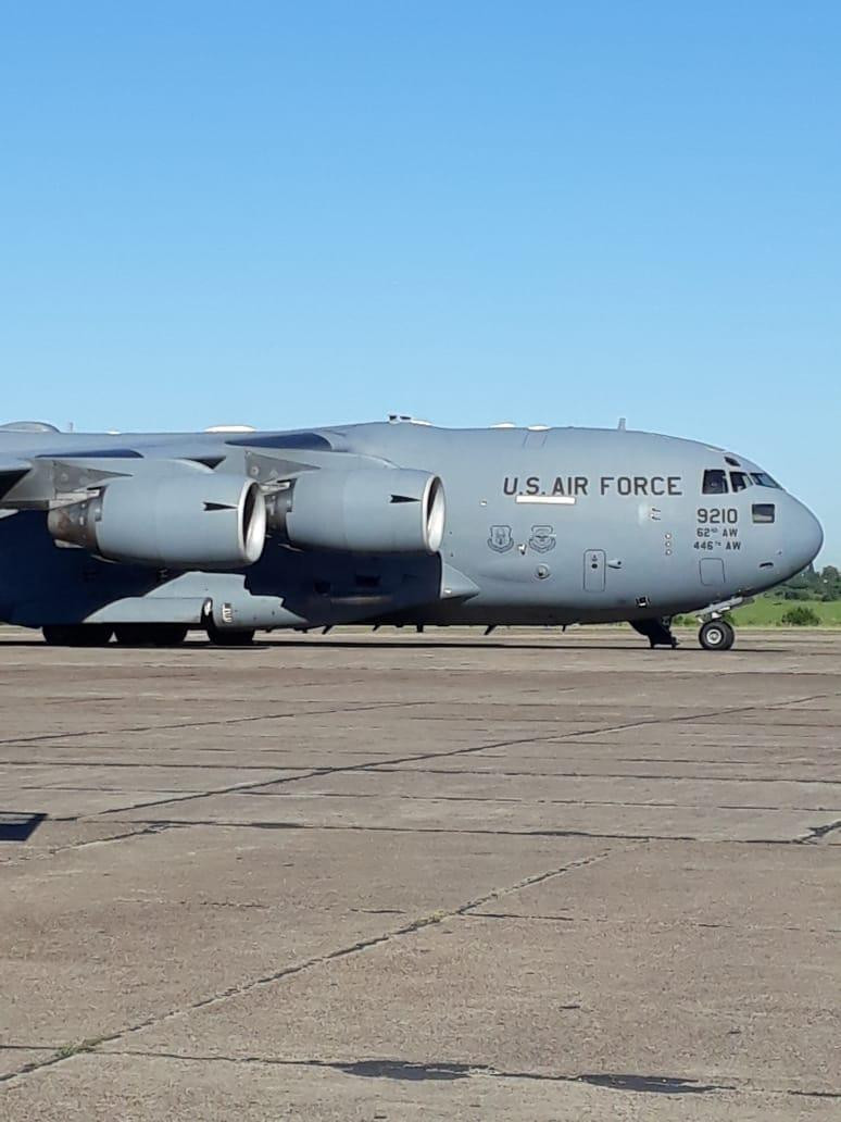 Avión de la seguridad de Estados Unidos por la seguridad de Trump