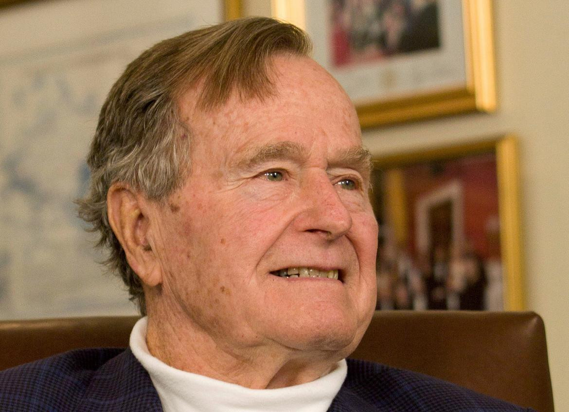 Presidente George H.W. Bush, Estados Unidos, Reuters