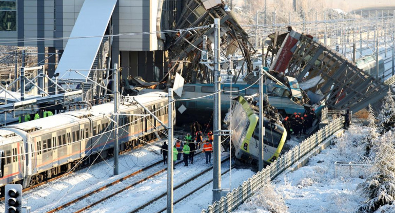Accidente de tren en Turquía, Reuters