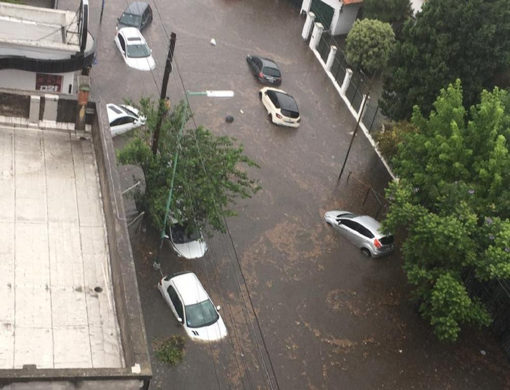 Diluvio en Lomas de Zamora, inundación, lluvia torrencial