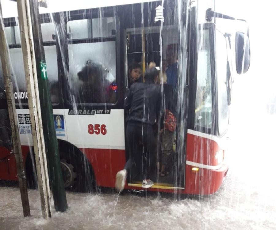 Diluvio en Lomas de Zamora, inundación, lluvia torrencial