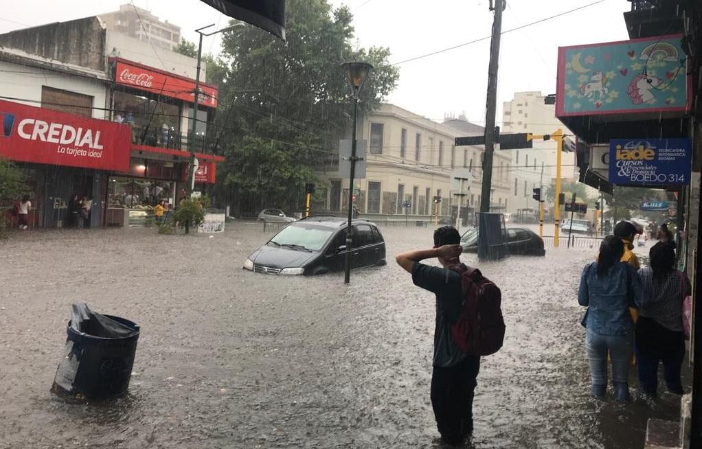 Diluvio en Lomas de Zamora, inundación, lluvia torrencial