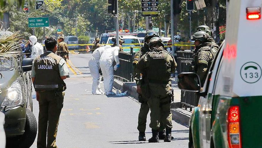 Chile - Explosión parada de colectivo