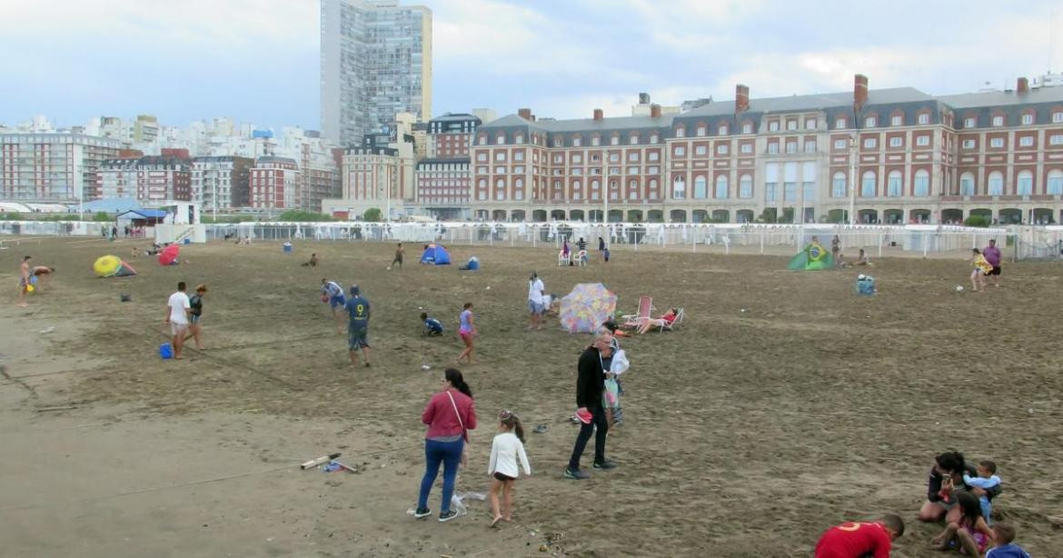 Mar del Plata - calles sucias, conflicto con municipales, fotos Twitter