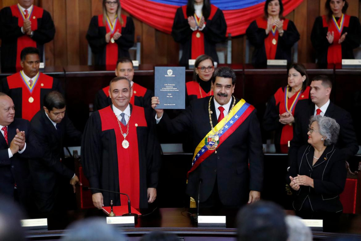 Jura de Nicolás Maduro en Venezuela, segunda presidencia, Reuters