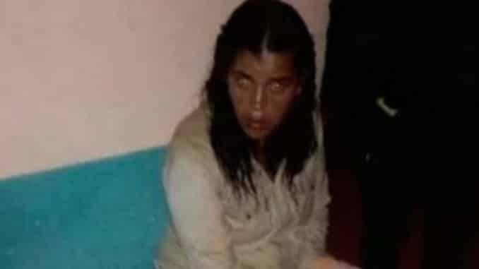 Vecinos capturaron a una bruja y ella 