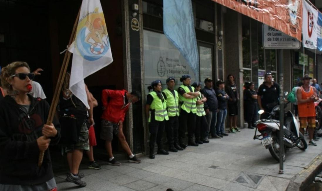 Reclamo de guardavidas en Mar del Plata