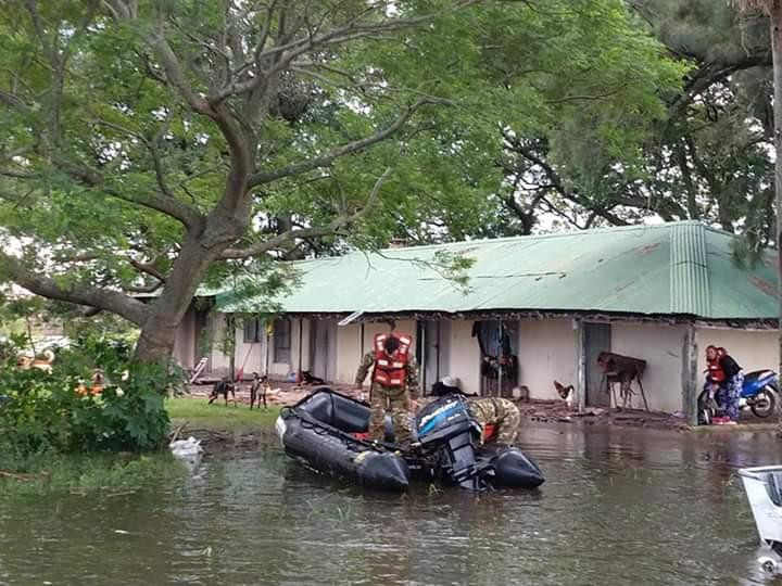 Ejército Argentino y redes solidarias se movilizan por las inundaciones del Litoral