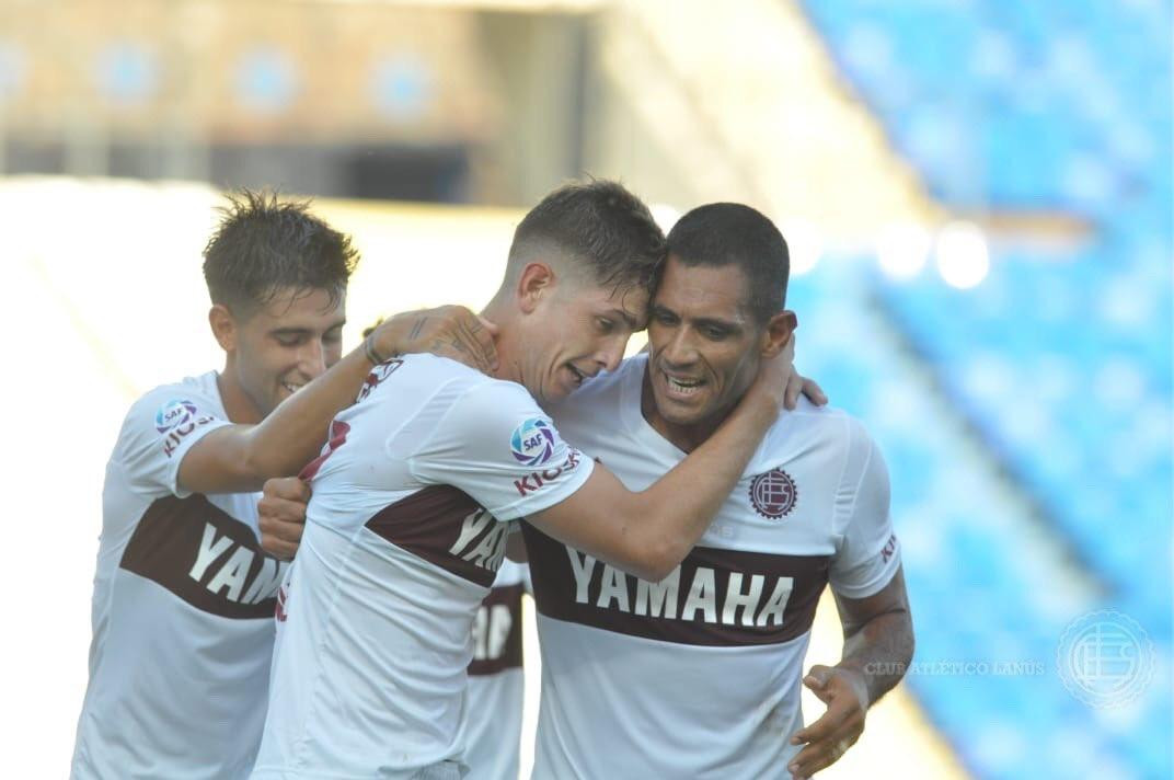 Superliga:  Lanús, twitter