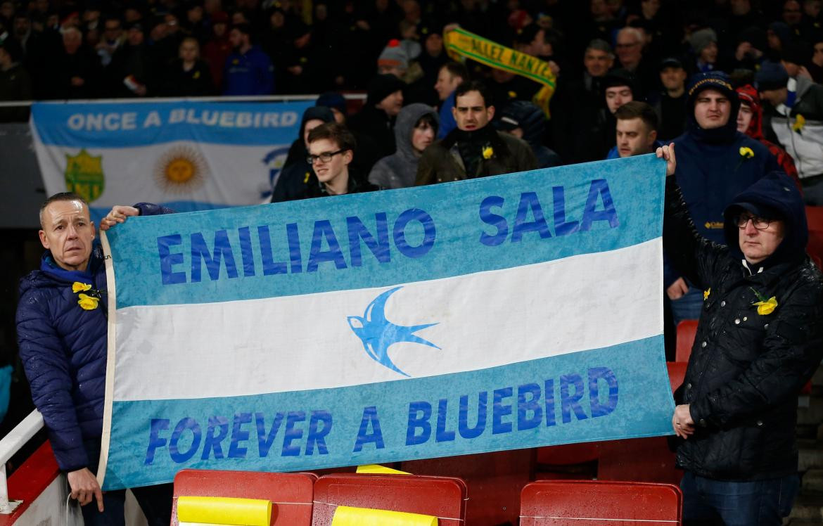 Emotivo homenaje a Sala - Cardiff vs Arsenal