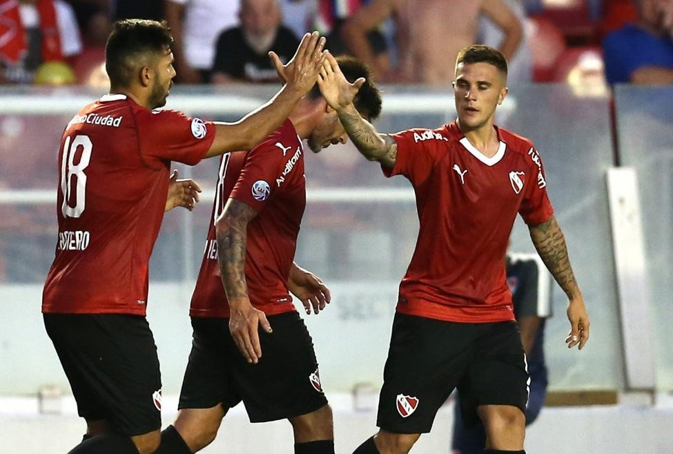 Festejo de Independiente en la Superliga