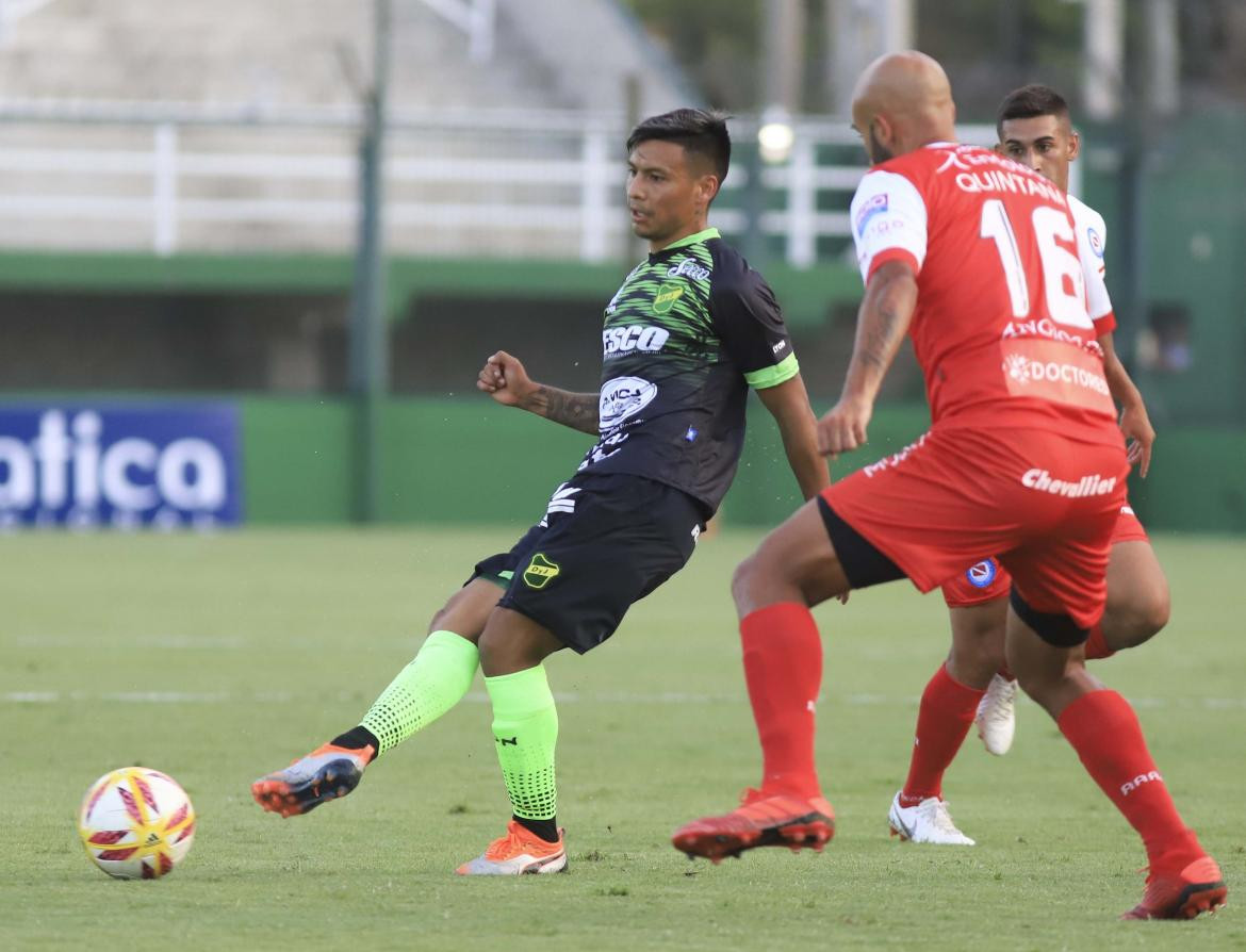 Defensa y Justicia y Argentinos, Superliga, fútbol argentino, NA