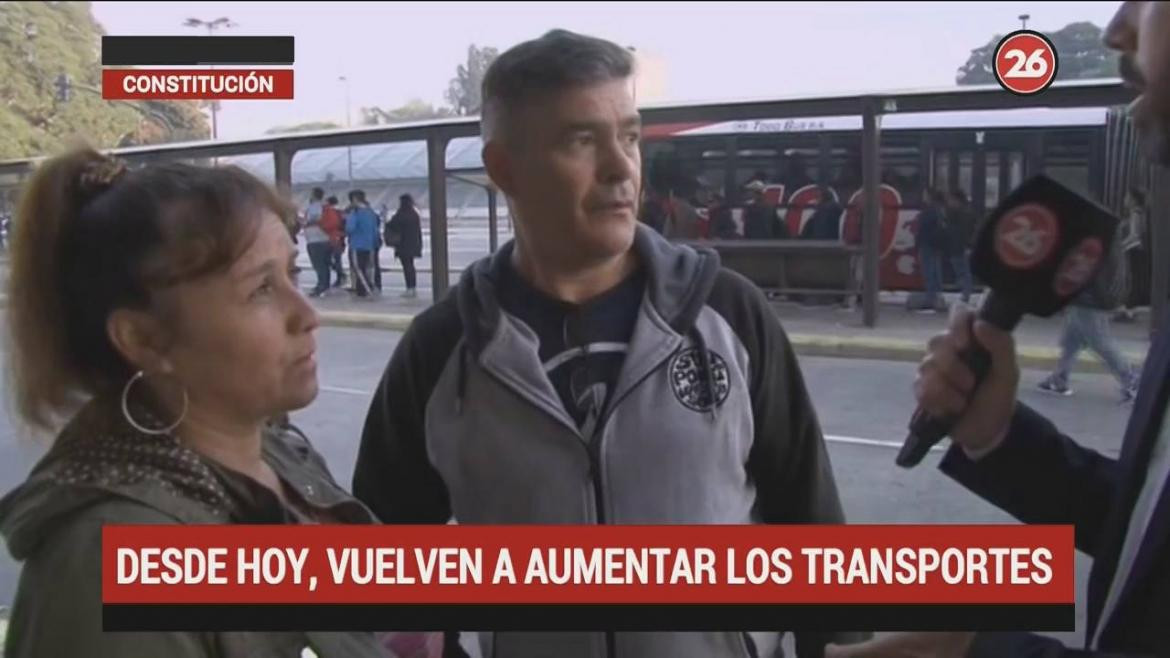 Usuarios de transporte público en Constitucion tras nuevo aumento del boleto (Canal 26)