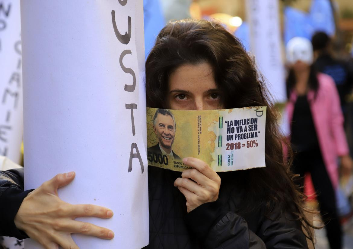 Maldito tarifazo, caos en centro porteño, nueva protesta contra los tarifazos, marcha al ENRE y al Congreso	