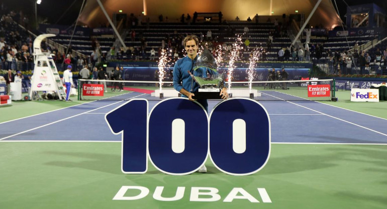Título número 100 de Federer tras consagrarse en Dubai (Reuters)