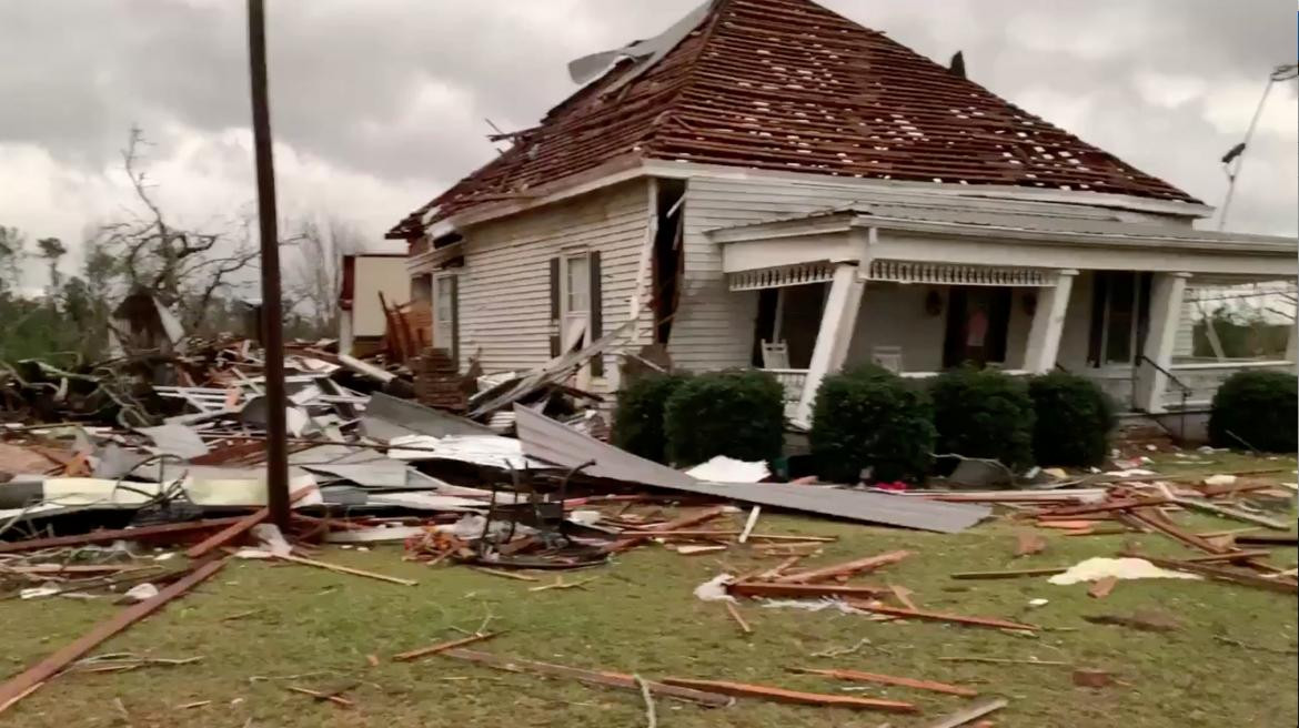 Tornado Alabama - EEUU Fotos Reuters