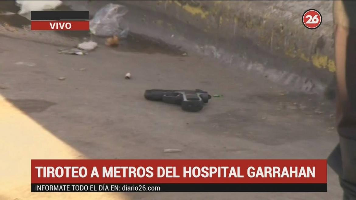 Tiroteo entre Policías y delincuentes a metros del Hospital Garrahan (Canal 26)