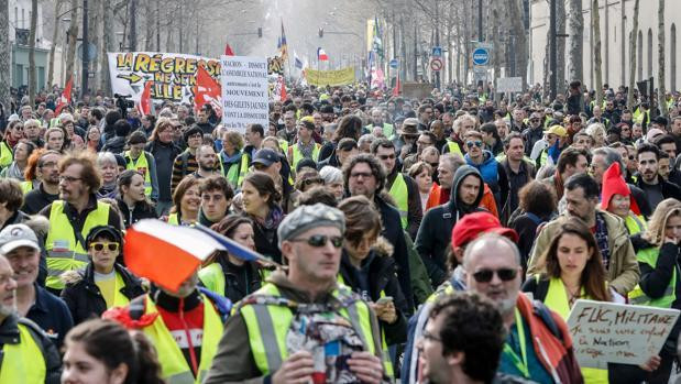 Chalecos amarillos - Francia Reuters