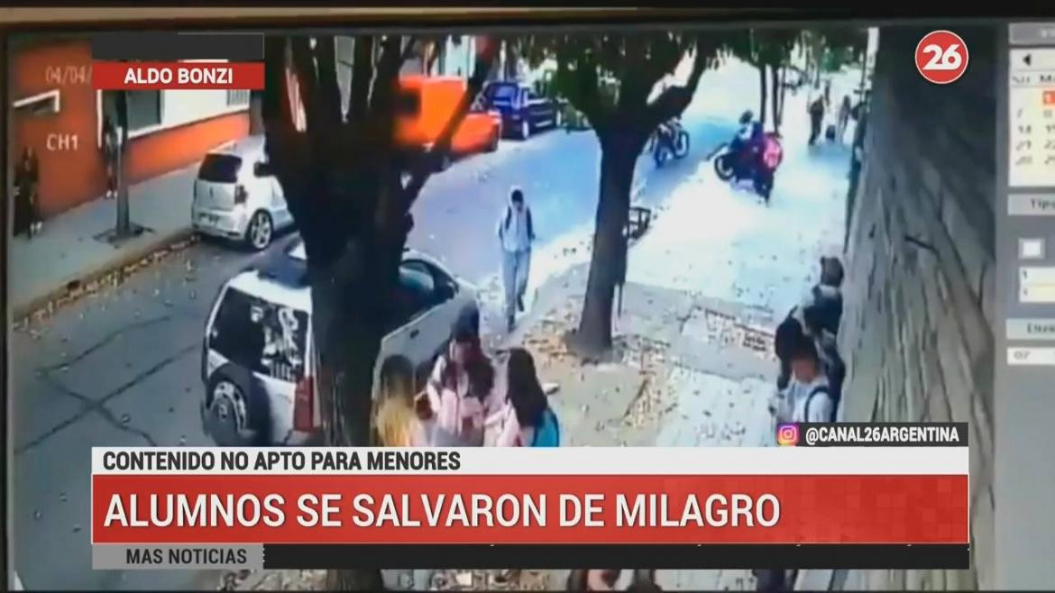 Tiroteo en la puerta de un colegio de Aldo Bonzi (Canal 26)