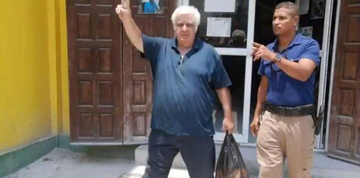 Alberto Samid fue trasladado desde la comisaría de San Pedro hacia la capital de Belice