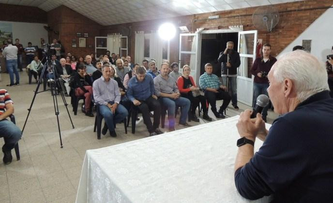 Charla de Oscar Lamberto