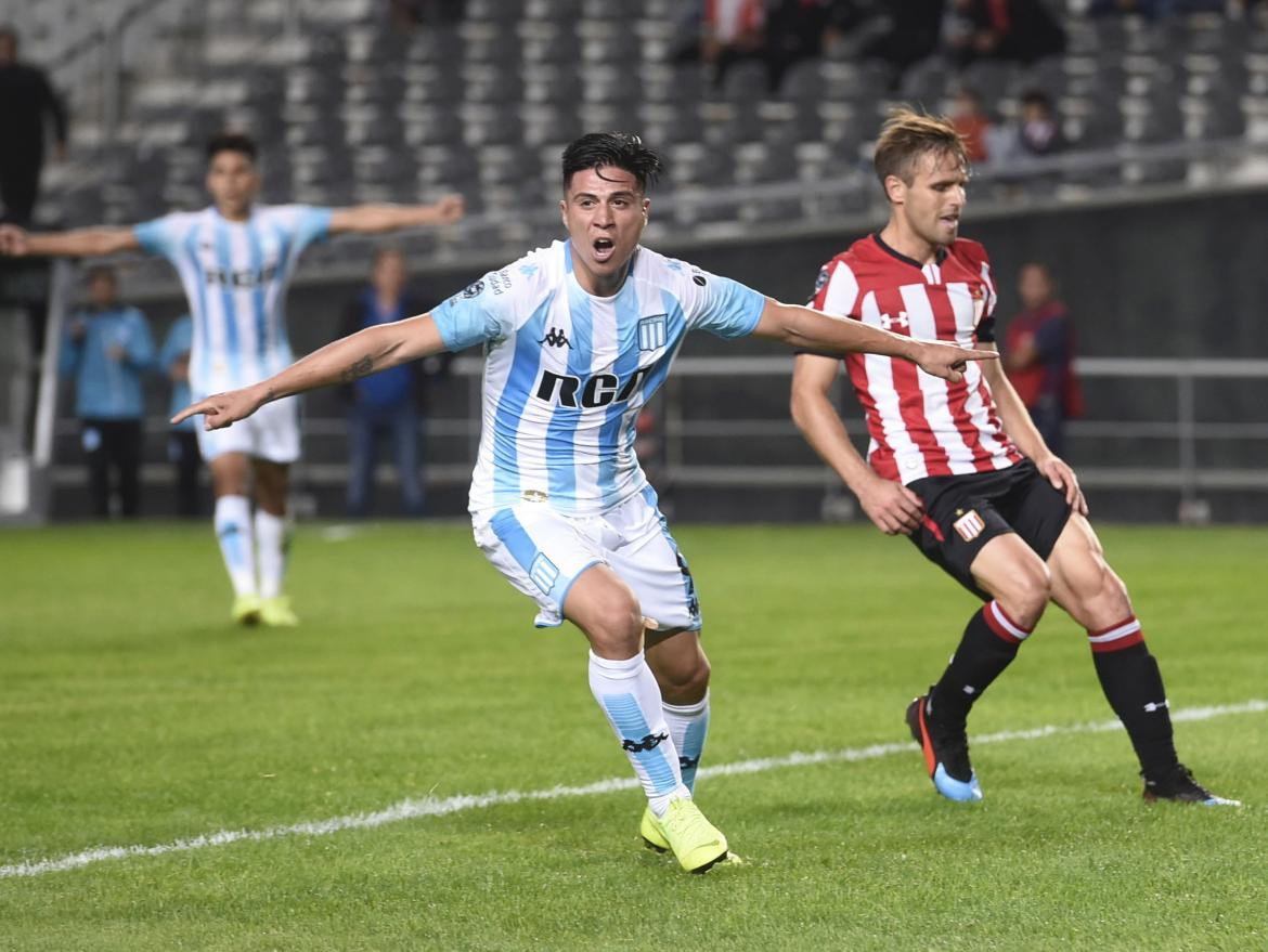 Festejo de Cristaldo para Racing ante Estudiantes por Copa Superliga (NA)