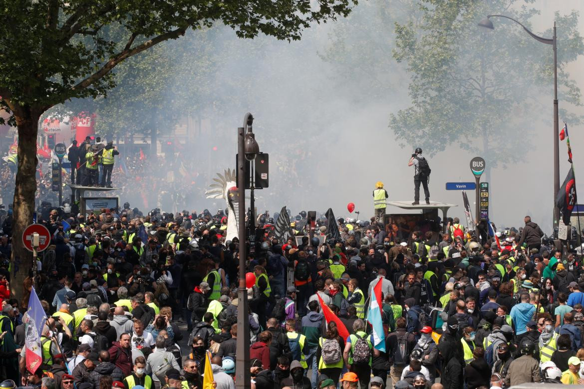 Incidentes en manifestación de Chalecos amarillos y Black Blocks en Paris (Reuters)